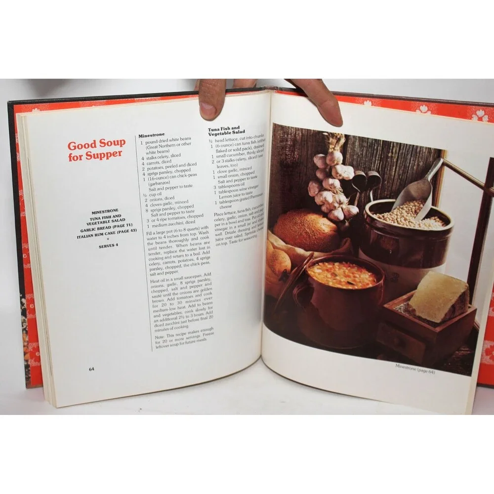 Mama D's Homestyle Italian Cookbook by Giovanna D'Agostino HC Golden 1975 Vintag